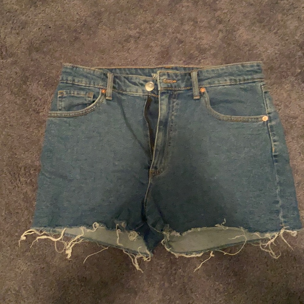 cutoff denim shorts